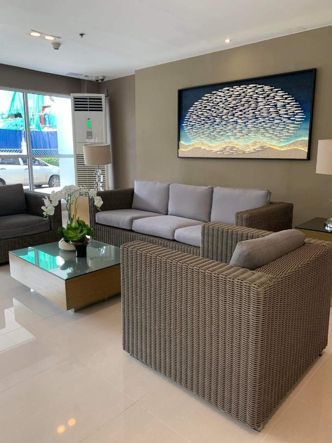 Sea Residences - Val Манила Екстериор снимка
